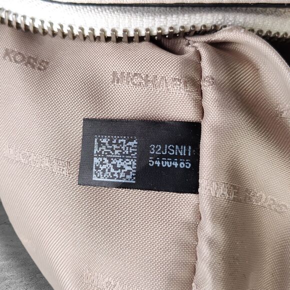 Michael Kors Mercer Medium Duffel Satchel White Center Stripe Leather Bag - Picture 7 of 16